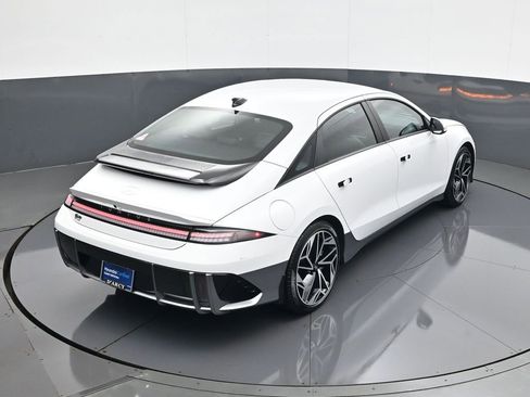 Certified 2023 Hyundai Ioniq 6 SEL image 17