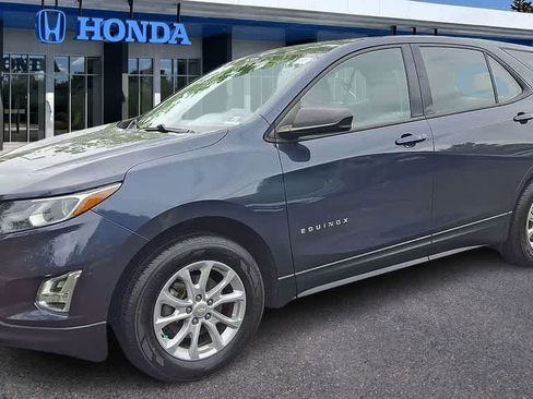 Used 2019 Chevrolet Equinox LS w/ LPO, Floor Liner Package AWD/4WD image 4