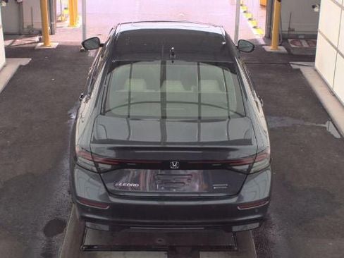 Used 2025 Honda Accord Touring image 4
