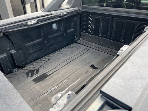 Used 2008 Chevrolet Avalanche LT w/ LT Preferred Equipment Group image 12