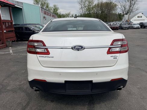 Used 2018 Ford Taurus SEL w/ Equipment Group 201A image 4