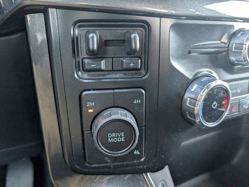 Used 2022 Ford F150 XLT w/ Equipment Group 302A High image 17