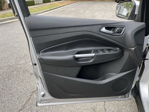 Used 2017 Ford Escape Titanium FWD image 24