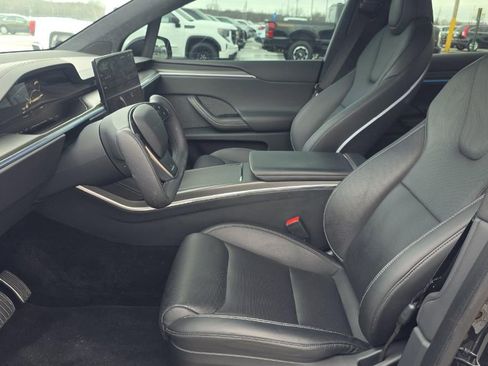 Used 2023 Tesla Model X Plaid AWD/4WD image 2