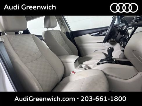 Used 2020 Nissan Rogue Sport SV AWD/4WD image 13