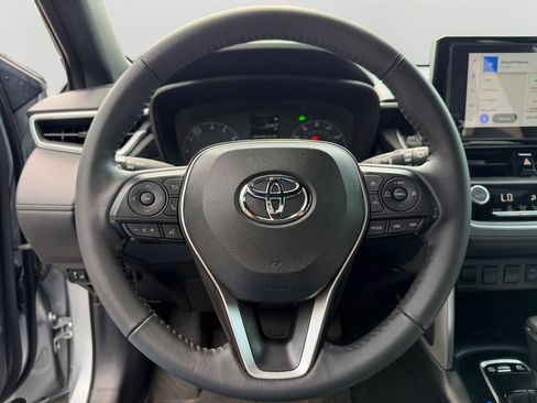 Used 2023 Toyota Corolla Cross AWD Hybrid w/ Moonroof Package image 17