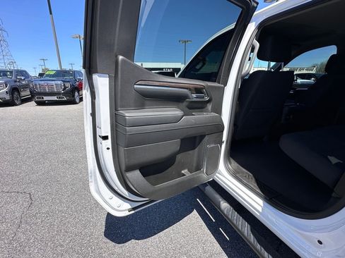 Used 2024 Chevrolet Silverado 1500 RST w/ Redline Edition AWD/4WD image 25