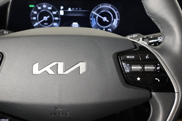 Certified 2023 Kia Niro Wave FWD image 10