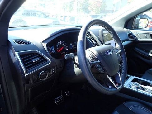 Certified 2024 Ford Edge ST image 15