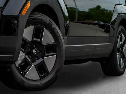 Certified 2025 Hyundai Santa Fe SEL FWD image 39