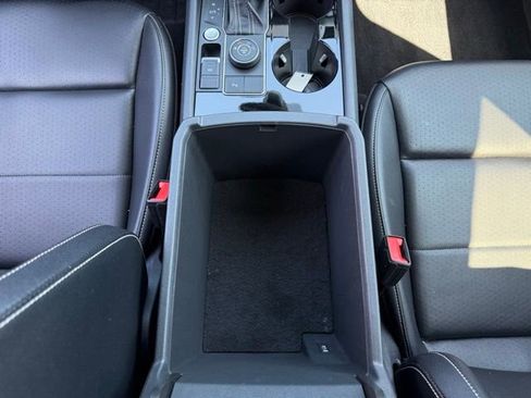 Used 2022 Volkswagen Atlas SEL R-Line image 31