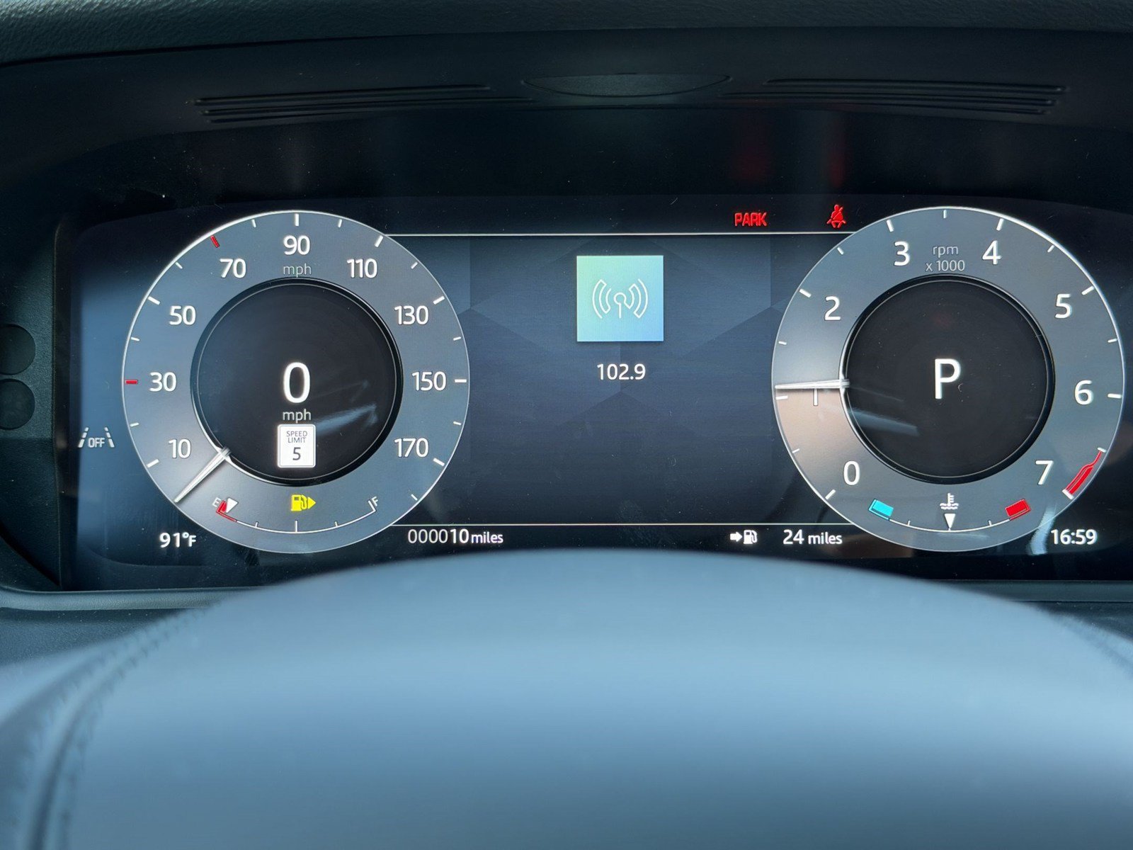 New 2026 Land Rover Range Rover Velar S AWD/4WD image 22