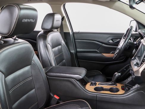 Used 2019 GMC Acadia Denali w/ Technology Package AWD/4WD image 29