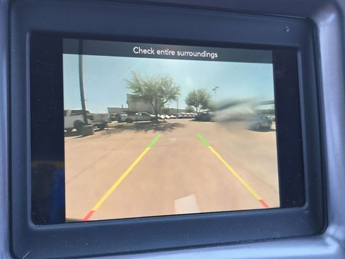 Used 2019 Dodge Challenger SXT image 17