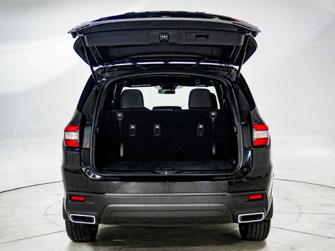 Certified 2025 Honda Pilot Sport image 8