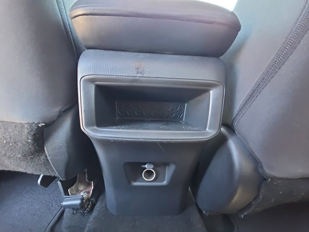 Used 2020 Toyota RAV4 LE FWD image 16