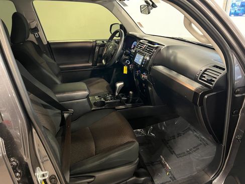 Used 2019 Toyota 4Runner TRD Off-Road image 37