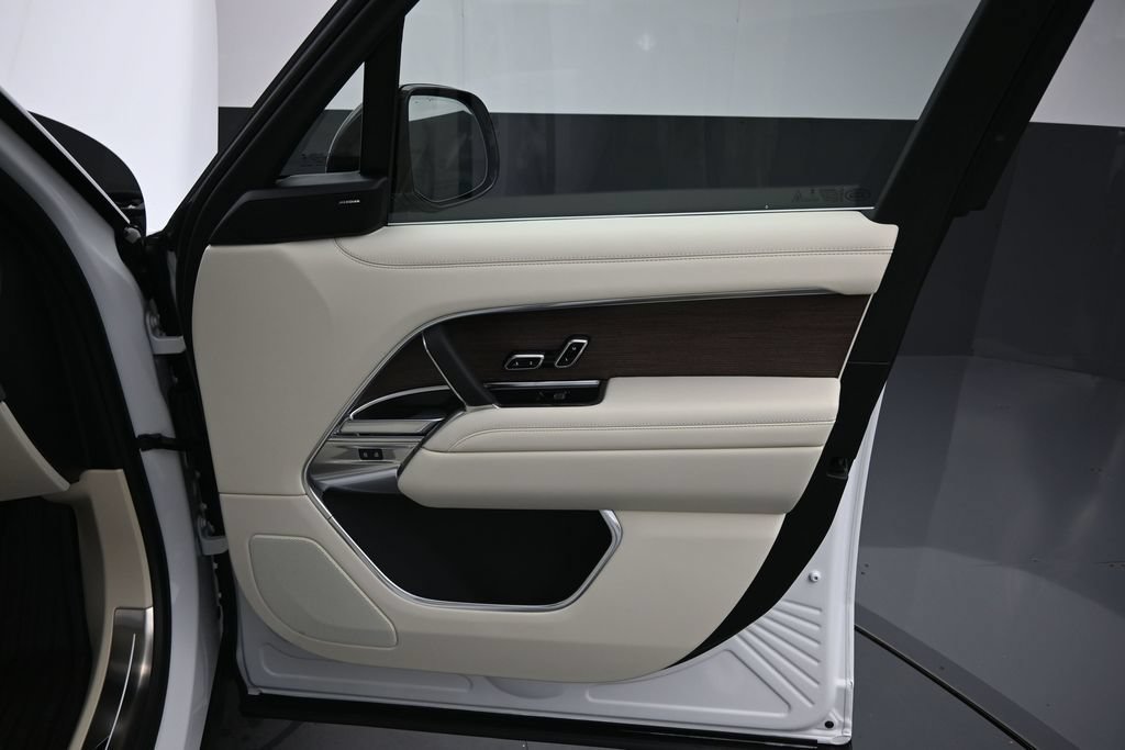 New 2026 Land Rover Range Rover SE AWD/4WD image 4