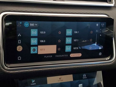 Used 2021 Land Rover Range Rover Velar R-Dynamic S image 20