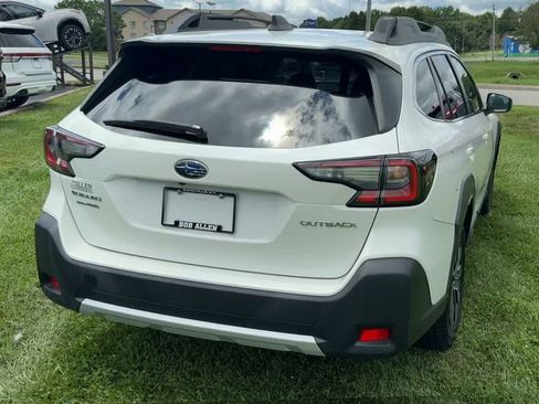 Used 2024 Subaru Outback Limited AWD/4WD image 6