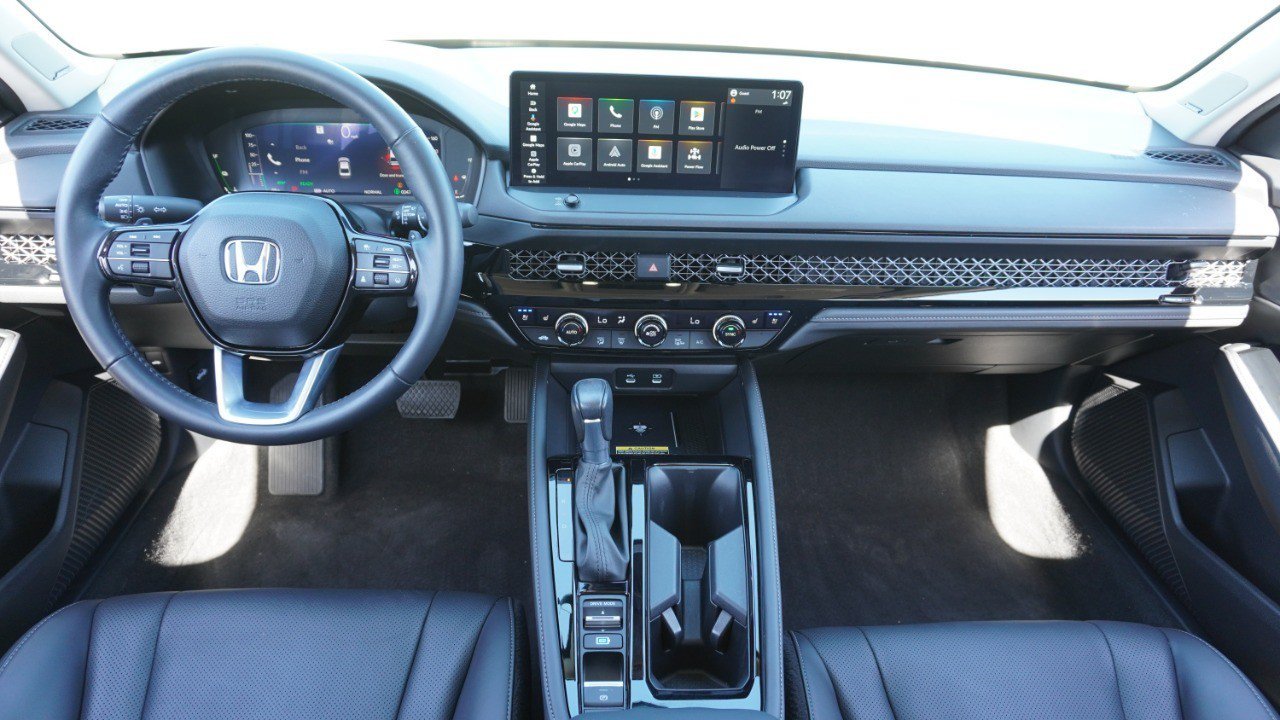 Used 2023 Honda Accord Touring image 29