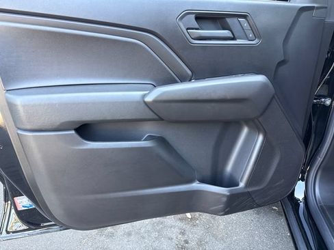 Used 2026 Chevrolet Colorado W/T w/ WT Custom Package RWD image 9