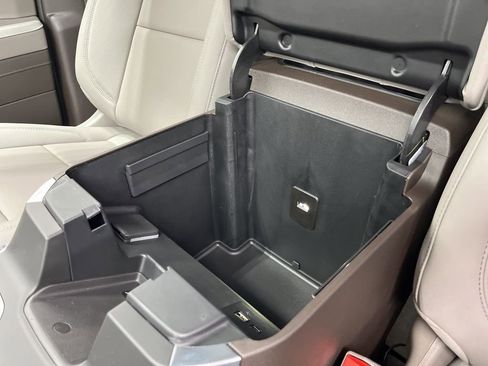 New 2026 GMC Sierra 1500 SLT AWD/4WD image 18