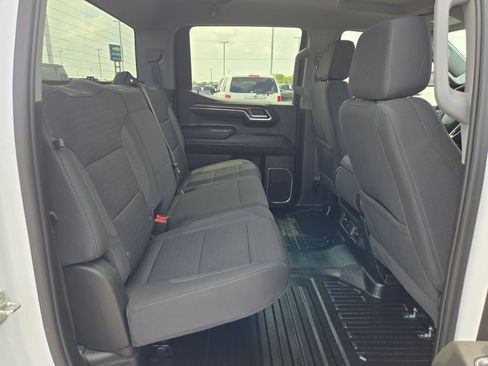 Used 2023 Chevrolet Silverado 1500 LT w/ Z71 Off-Road Package AWD/4WD image 21