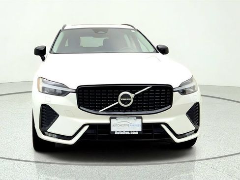 Used 2025 Volvo XC60 B5 Ultra w/ Protection Package Premier AWD/4WD image 2