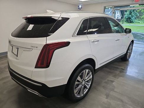 Certified 2023 Cadillac XT5 Premium Luxury w/ Technology Package AWD/4WD image 2