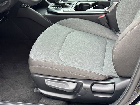New 2025 Kia K4 LXS image 15