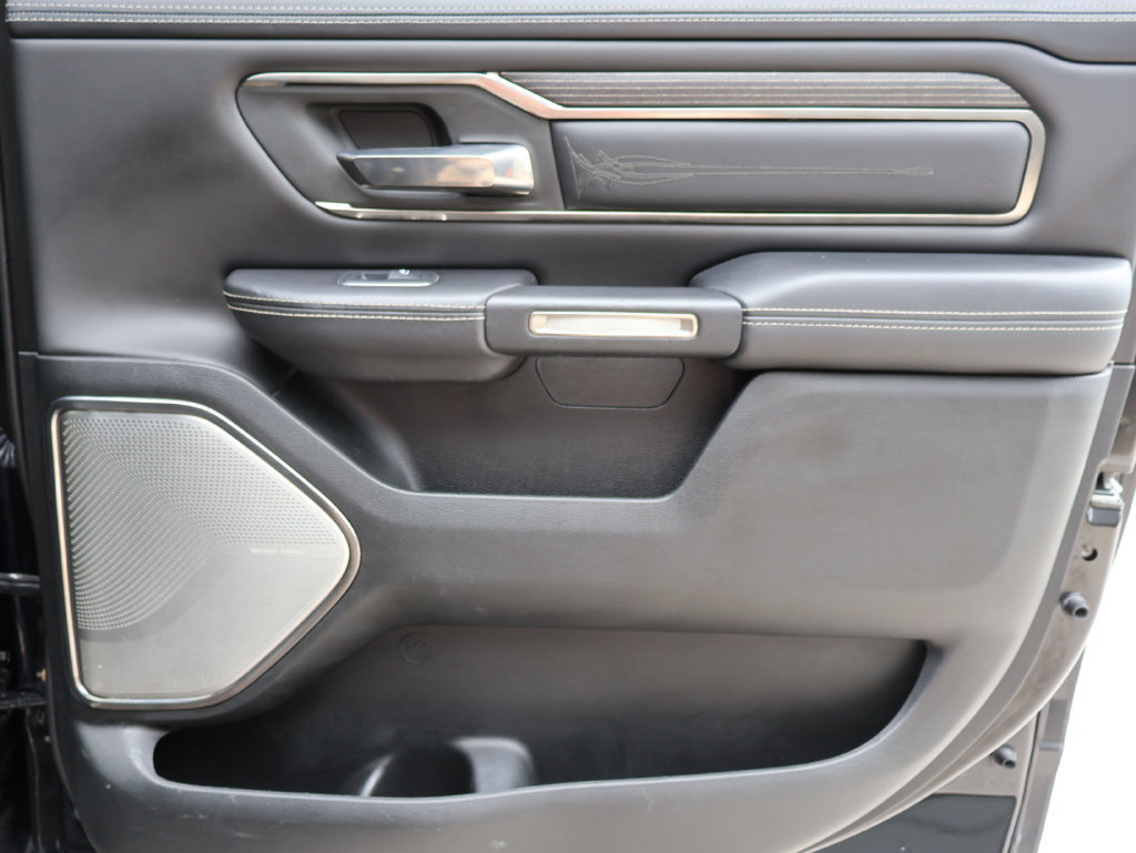 Used 2020 RAM 1500 Limited w/ Black Appearance Package RWD image 10