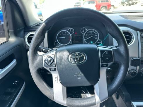 Used 2015 Toyota Tundra SR5 w/ SR5 Upgrade Package AWD/4WD image 22