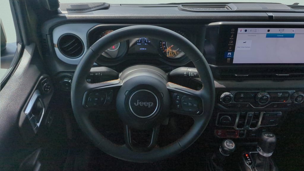 Used 2025 Jeep Wrangler Unlimited Sport AWD/4WD image 12