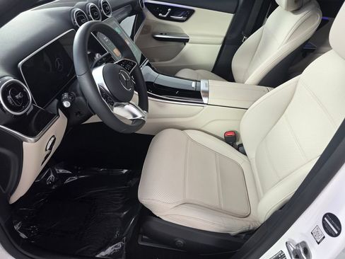 Certified 2025 Mercedes-Benz GLC 350e 4MATIC image 9
