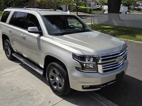 Used 2016 Chevrolet Tahoe LT w/ Luxury Package image 3