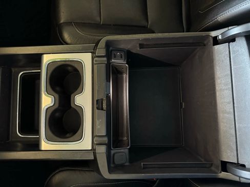 Used 2018 GMC Sierra 3500 SLT w/ Duramax Plus Package image 17