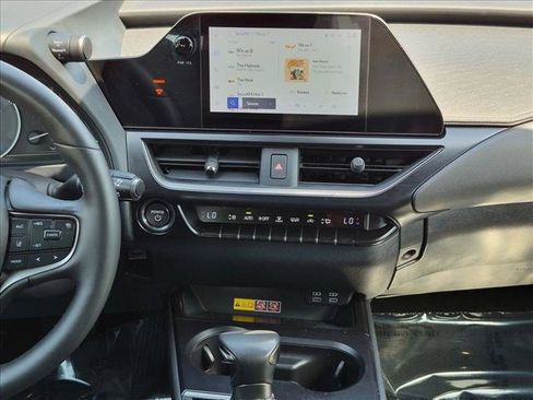 Used 2024 Lexus UX 250h F Sport FWD image 14