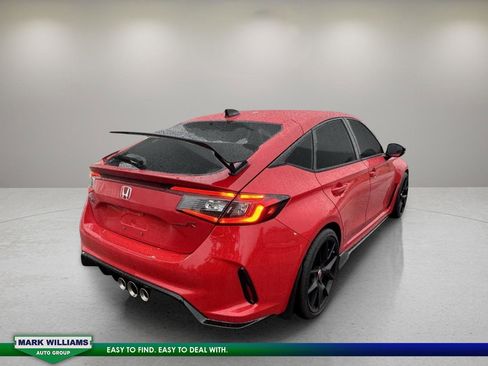 Used 2025 Honda Civic Type R image 6