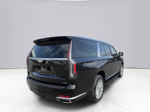 Used 2022 Cadillac Escalade ESV Premium Luxury w/ Performance Package AWD/4WD image 10