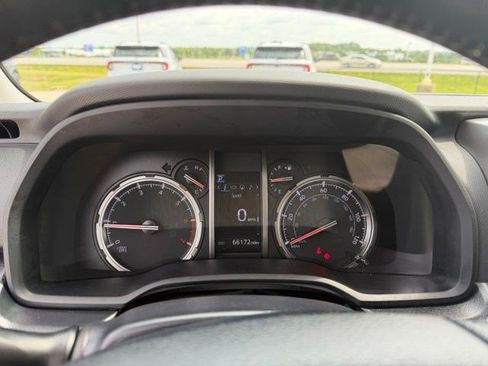 Used 2023 Toyota 4Runner Limited AWD/4WD image 16