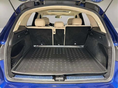 Used 2017 Mercedes-Benz GLC 300 4MATIC image 27