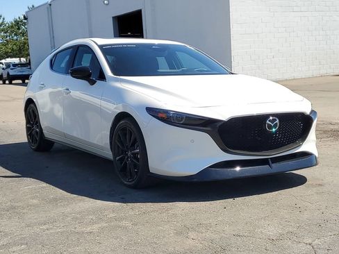 Used 2024 MAZDA MAZDA3 Hatchback w/Premium Plus Pkg AWD/4WD image 4