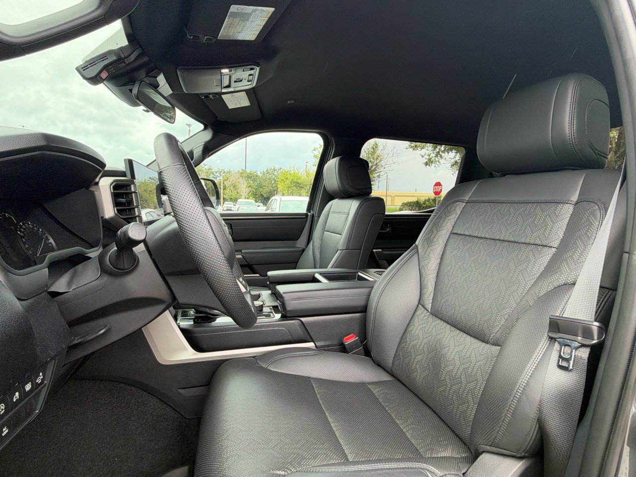 Used 2025 Toyota Tundra SR5 w/ SR5 Premium Package AWD/4WD image 6