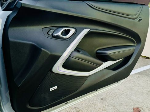 Used 2016 Chevrolet Camaro SS image 39