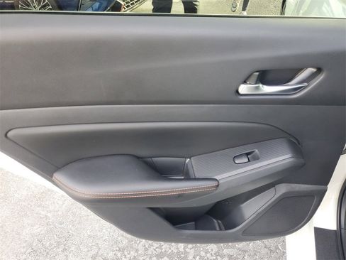 Used 2020 Nissan Altima 2.5 SR w/ Premium Package image 15