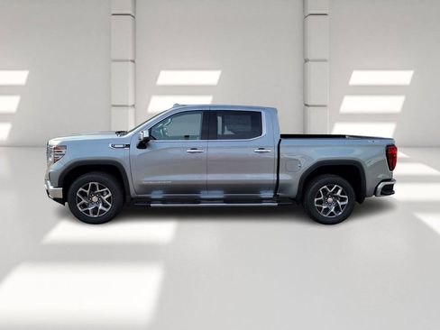 New 2026 GMC Sierra 1500 SLT image 4