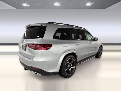New 2026 Mercedes-Benz GLS 450 4MATIC image 9