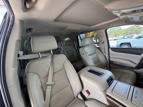 Used 2018 GMC Yukon Denali w/ Denali Ultimate Package image 19