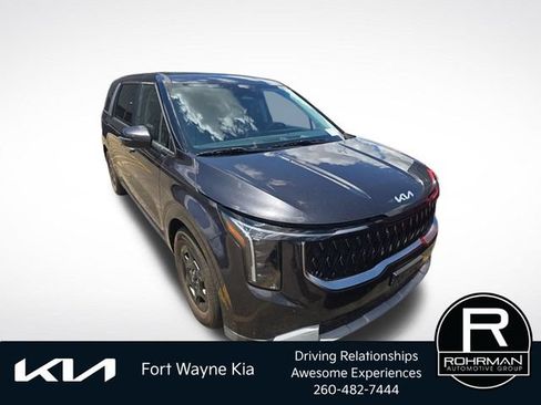 Certified 2025 Kia Carnival FWD image 5